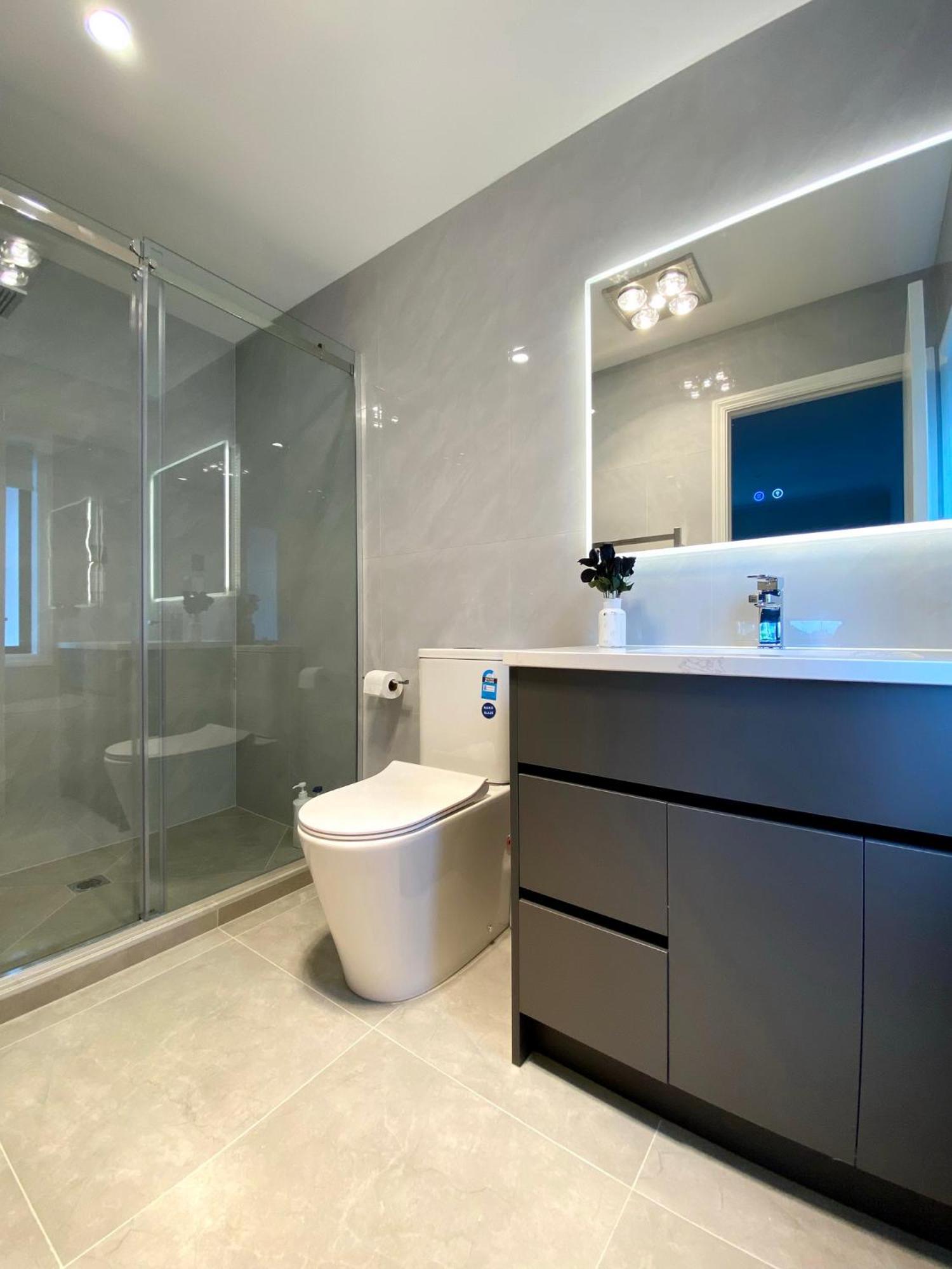 Extra-large Brand-new House 8 Bedrooms 6 Bathrooms Ferienhaus
