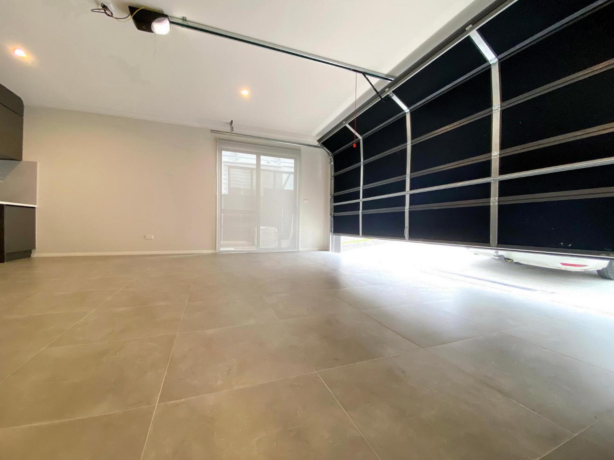 Extra-large Brand-new House 8 Bedrooms 6 Bathrooms Ferienhaus *